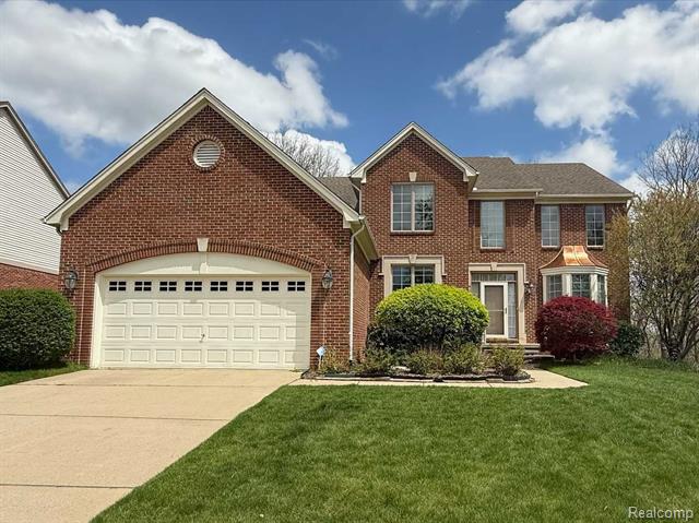 front view picture of 1043 Moran Dr, Rochester, MI. 48307