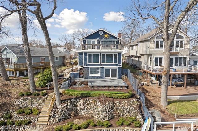 front view picture of 3806 Island Park Dr, Waterford, MI. 48329