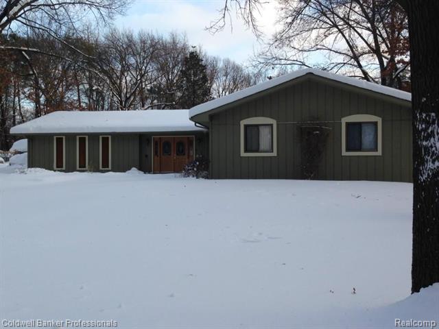 front view picture of 4525 Central Ave, Clarkston, MI. 48346