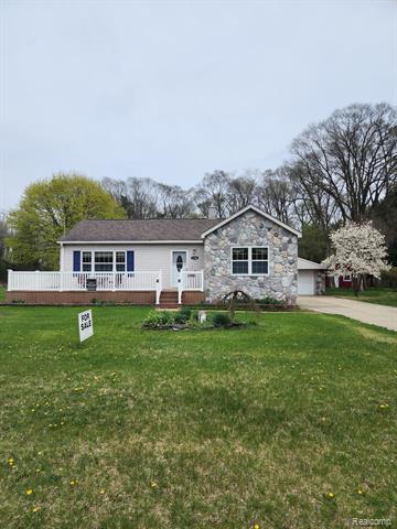 front view picture of 5140 Eastview Rd, Clarkston, MI. 48346
