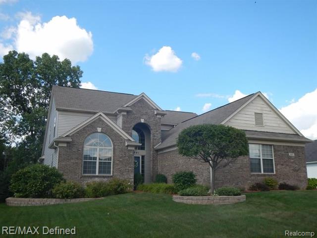front view picture of 4881 Spring Meadow Dr, Clarkston, MI. 48348