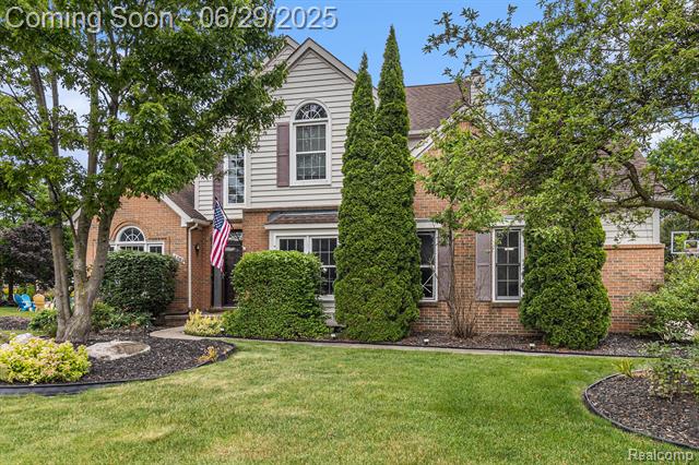 front view picture of 4093 Villager Dr, Lake Orion, MI. 48359