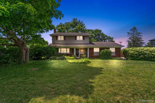 front view picture of 5445 Frankwill Ave, Clarkston, MI. 48346