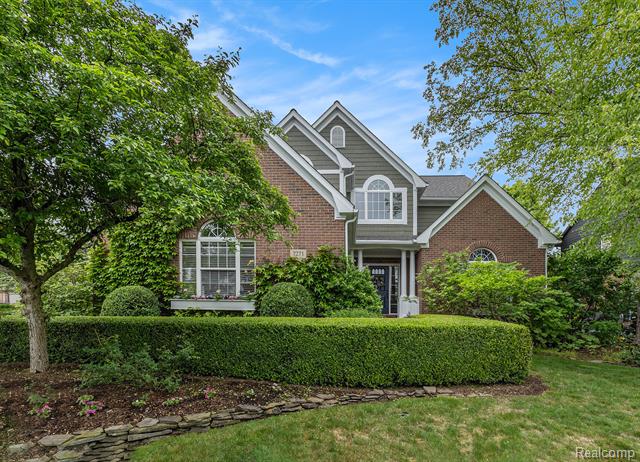 front view picture of 7271 N Village Dr, Clarkston, MI. 48346