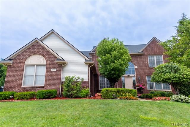 front view picture of 3970 May Center Rd, Lake Orion, MI. 48360