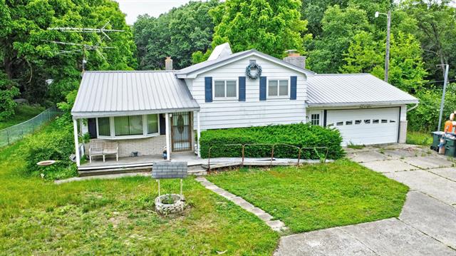 front view picture of 3618 Rohr Rd, Lake Orion, MI. 48359