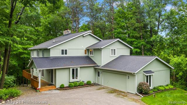 front view picture of 7340 Deer Lake Rd, Clarkston, MI. 48346