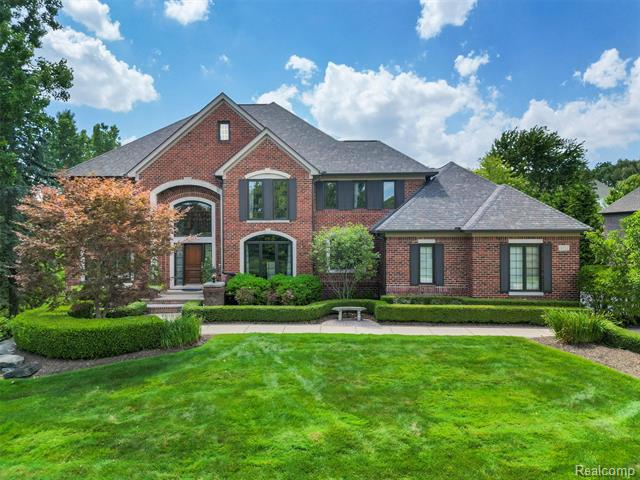front view picture of 4732 Goodison Place Dr, Rochester, MI. 48306