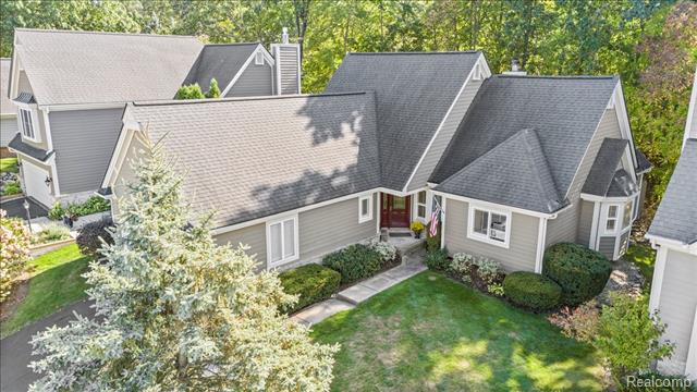 front view picture of 7285 Rabbit Ears Pass, Clarkston, MI. 48346