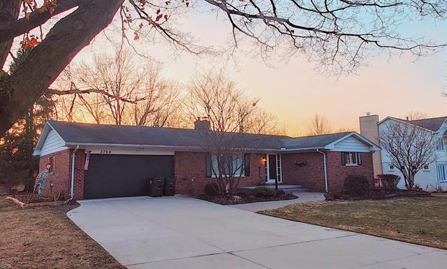 front view picture of 3764 Hi-Villa Dr, Lake Orion, MI. 48360