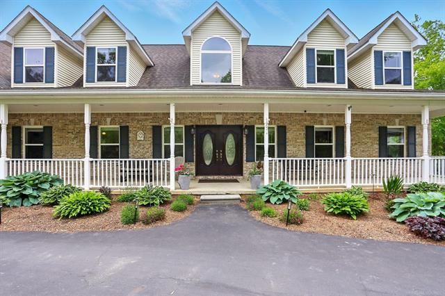 front view picture of 7859 Pine Ridge Dr, Clarkston, MI. 48346
