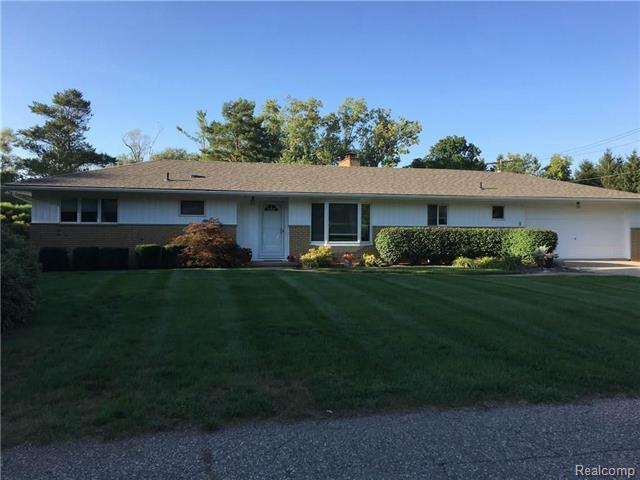 front view picture of 6710 Laurelton, Clarkston, MI. 48346