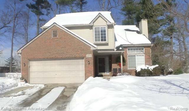 front view picture of 2874 Regency Dr, Lake Orion, MI. 48359