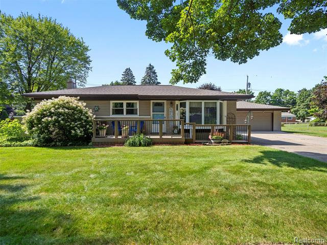 front view picture of 6773 Transparent Ave, Clarkston, MI. 48346