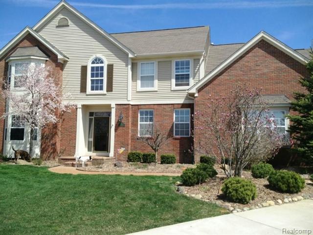 front view picture of 4360 Carriage Hill Ct, Rochester, MI. 48306