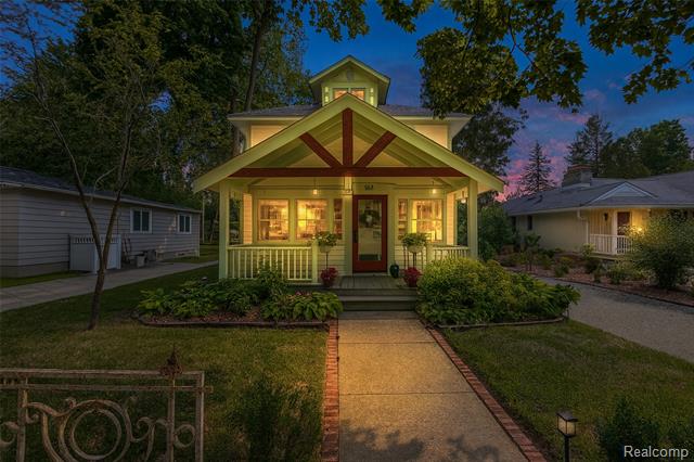 front view picture of 126 N Holcomb Rd, Clarkston, MI. 48346