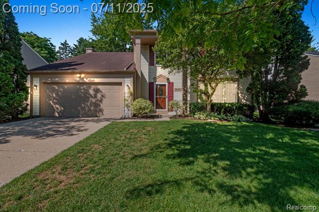front view picture of 2686 Orbit Dr, Lake Orion, MI. 48360