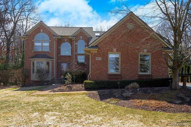 8450 Rattalee Lake Rd Clarkston, MI. 48348 | Snabby