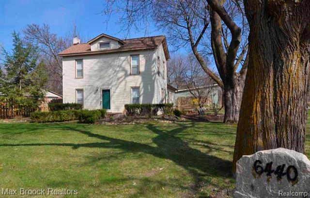 front view picture of 6440 Clarkston Rd, Clarkston, MI. 48346