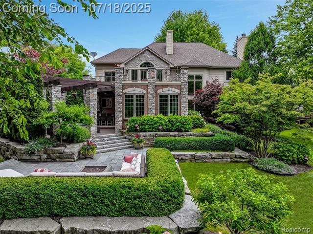 front view picture of 4995 Highland Ct, Clarkston, MI. 48348