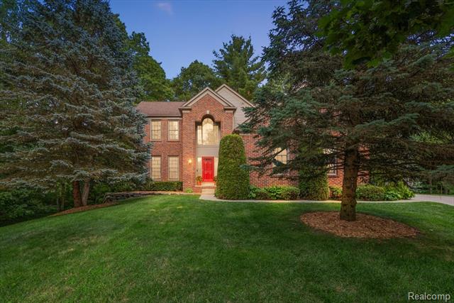 front view picture of 3606 Seney Dr, Lake Orion, MI. 48360