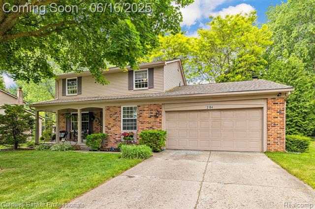 front view picture of 3184 Cedar Key Dr, Lake Orion, MI. 48360