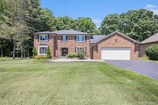 front view picture of 6644 Deer Ridge Dr, Clarkston, MI. 48348
