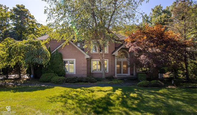 front view picture of 1057 Blue Ridge Cir, Clarkston, MI. 48348