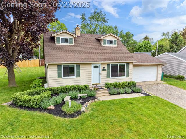 front view picture of 4738 Goodale Ave, Clarkston, MI. 48348