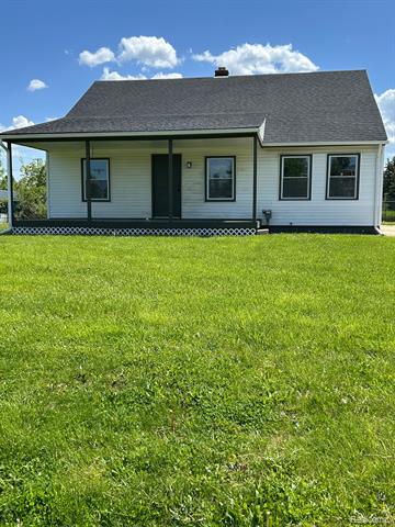 front view picture of 232 Lehigh Ave, Pontiac, MI. 48340