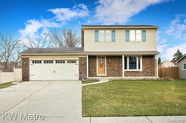 front view picture of 2878 Burgess Hill Dr, Waterford, MI. 48329