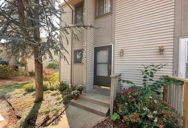 front view picture of 4382 Indian Spring Drive Sw, Grandville, MI. 49418