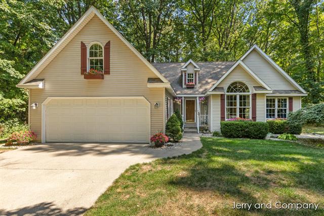 front view picture of 5932 Wilderness Trail, Hamilton, MI. 49419