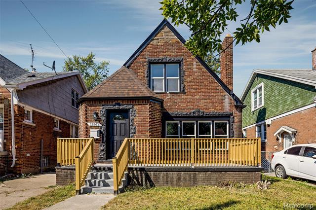 front view picture of 13361 Maiden Street, Detroit, MI. 48213