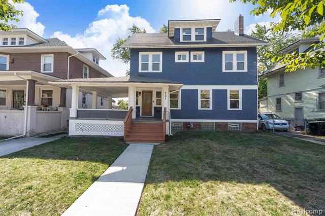front view picture of 701 Pingree Street, Detroit, MI. 48202