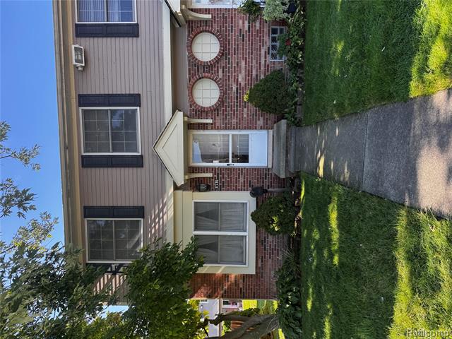 front view picture of 37236 Great Oaks Court, Clinton Township, MI. 48036