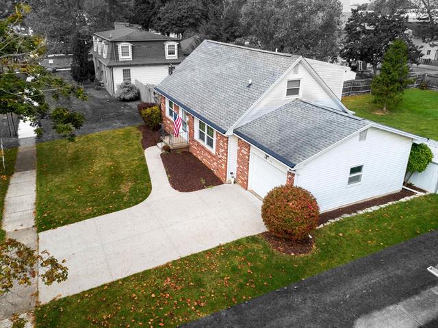 front view picture of 809 Stevens Drive, Owosso, MI. 48867