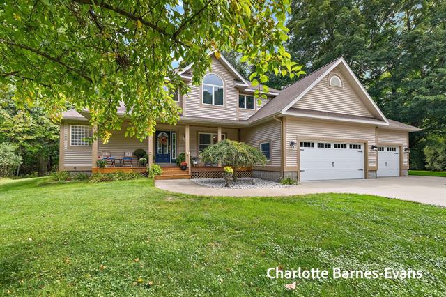 front view picture of 5288 N Scenic Drive, Whitehall, MI. 49461