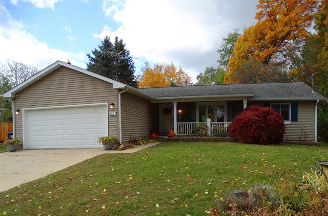 front view picture of 8337 Washington Street, Grass Lake, MI. 49240