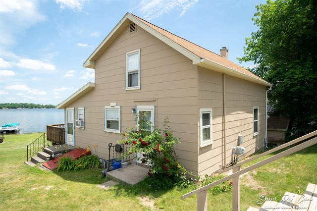 front view picture of 2802 Cottage Drive, Orleans, MI. 48865