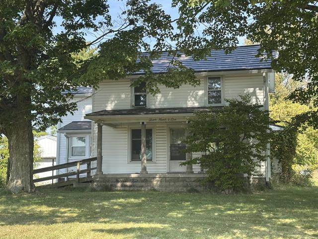 front view picture of 5906 W Barnes Road, Eaton Rapids, MI. 48827