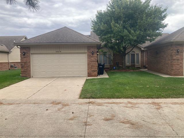 front view picture of 34574 Maple Lane, Sterling Heights, MI. 48312