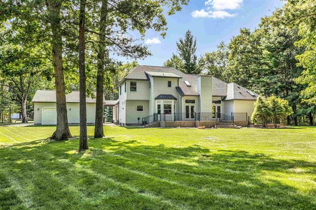 front view picture of 3266 W Maplehurst Drive, Roscommon, MI. 48653