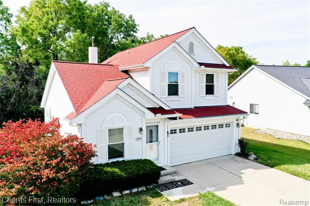 front view picture of 8543 Barrington Drive, Ypsilanti, MI. 48198