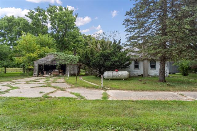 front view picture of 7860 Daisy Lane, Jackson, MI. 49201