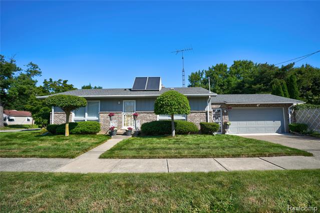 front view picture of 1937 Chelan Street, Flint, MI. 48503