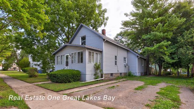front view picture of 709 S Vanburen Street, Bay City, MI. 48708