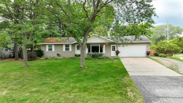 front view picture of 2557 Miles Standish Drive, Holland, MI. 49424