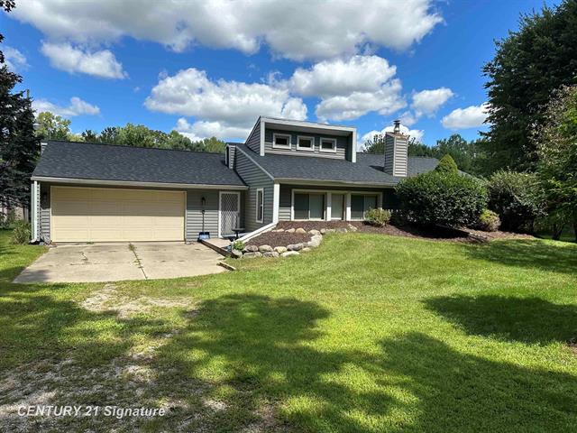 front view picture of 7320 Gillette Road, Flushing, MI. 48433