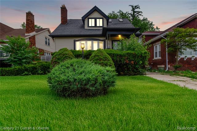 front view picture of 13918 Terry Street, Detroit, MI. 48227